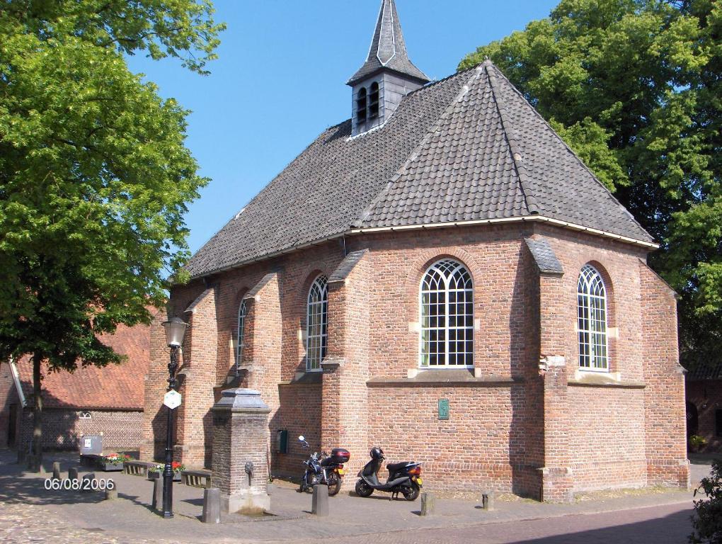 Herberg De Gouden Leeuw Bronkhorst Bagian luar foto